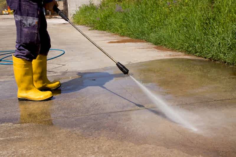 Good Reasons Why a Professional Driveway cleaning service